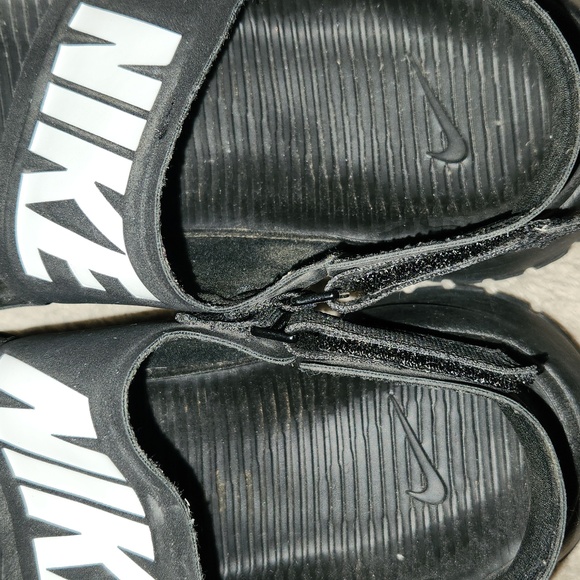 NIKE YOUTH ATHLETIC SANDALS - Picture 3 of 8